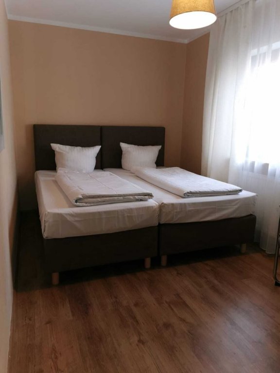 Фото Hotel-Residenz Oberurseler Hof