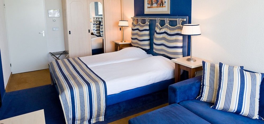 Фото Westcord Hotel De Wadden