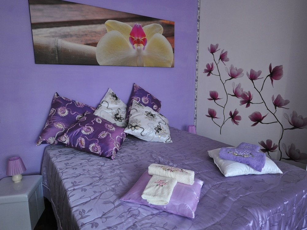 Фото Domus Domiziana B&b