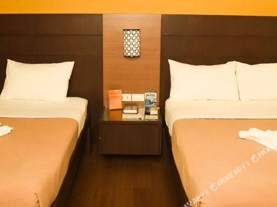 Фото Tacloban Plaza Hotel