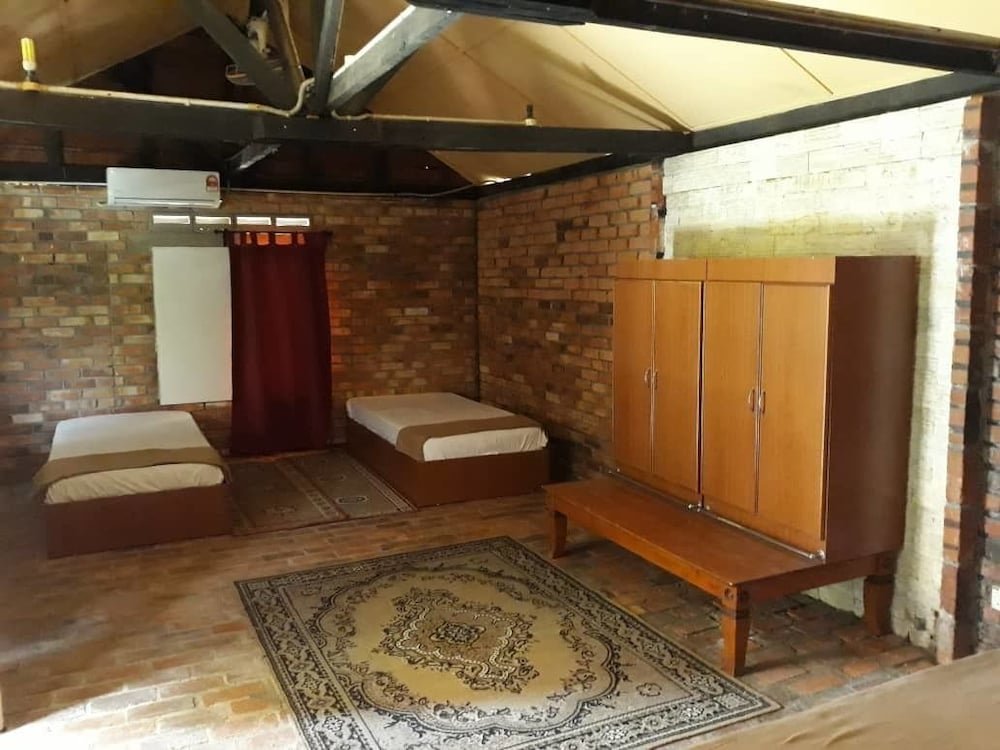 Фото Le Chateau De Puah HomeStay