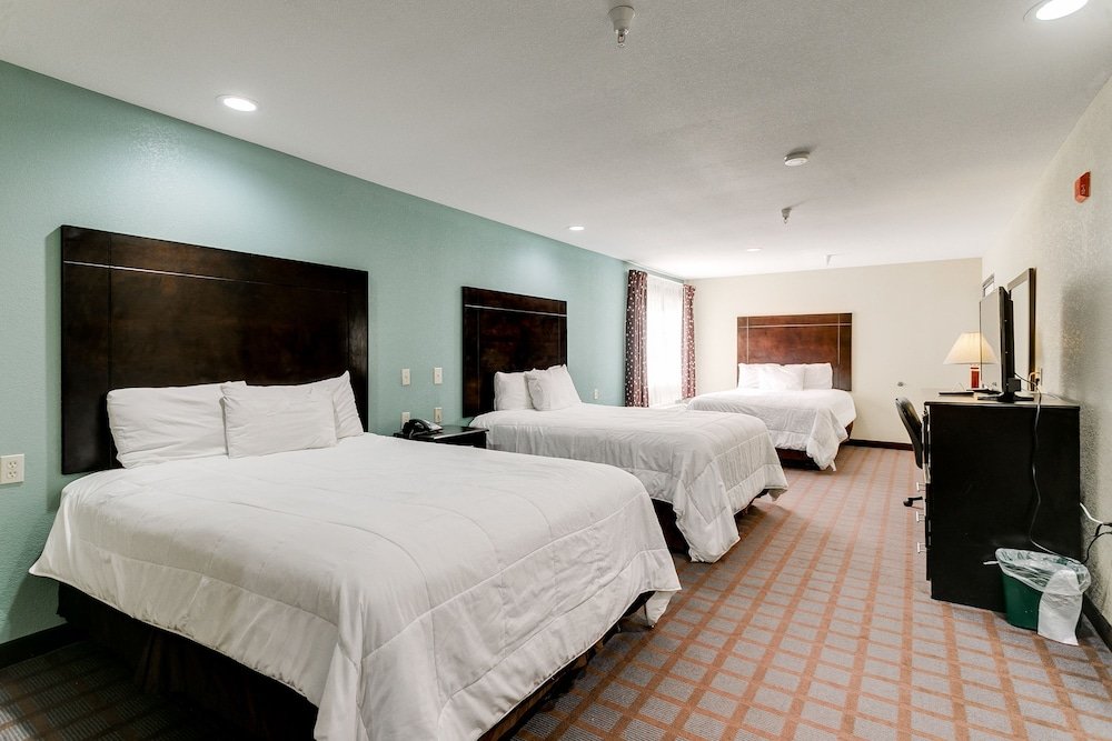 Фото Ranger Inn and Suites