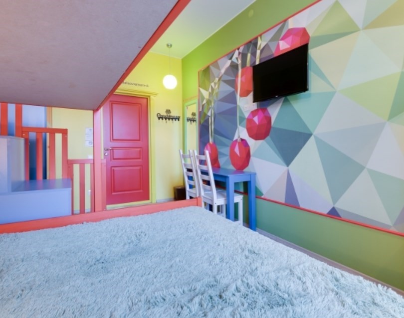 Фото Современник