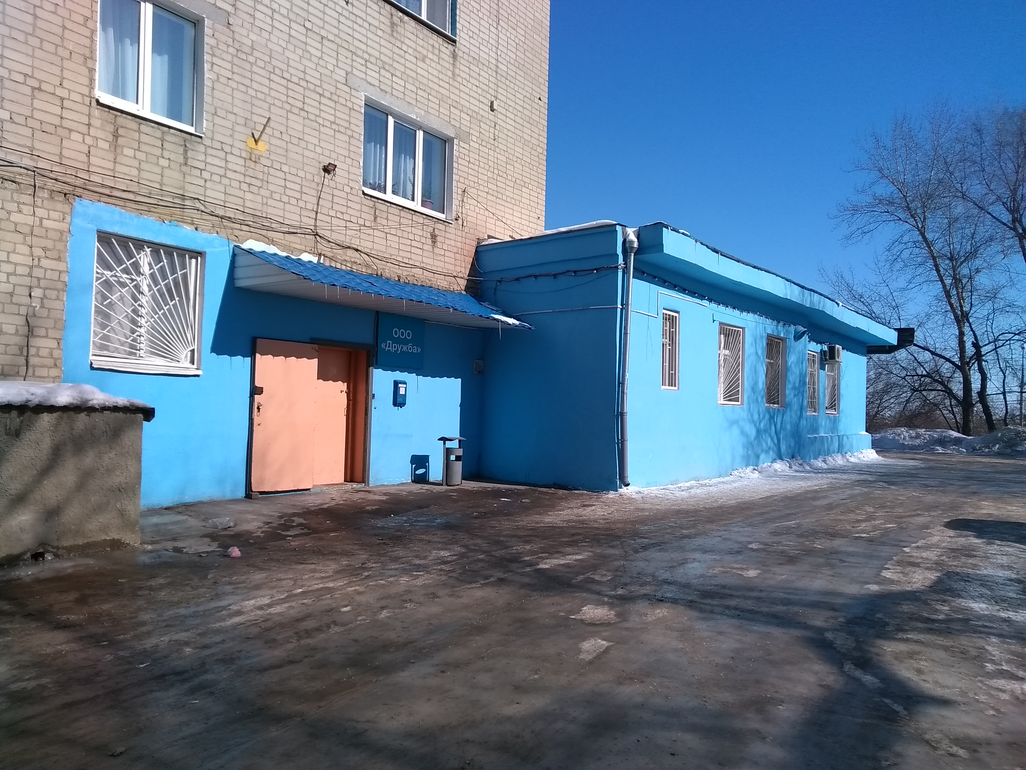 В сквере Дружбы народов идет демонтаж парка аттракционов