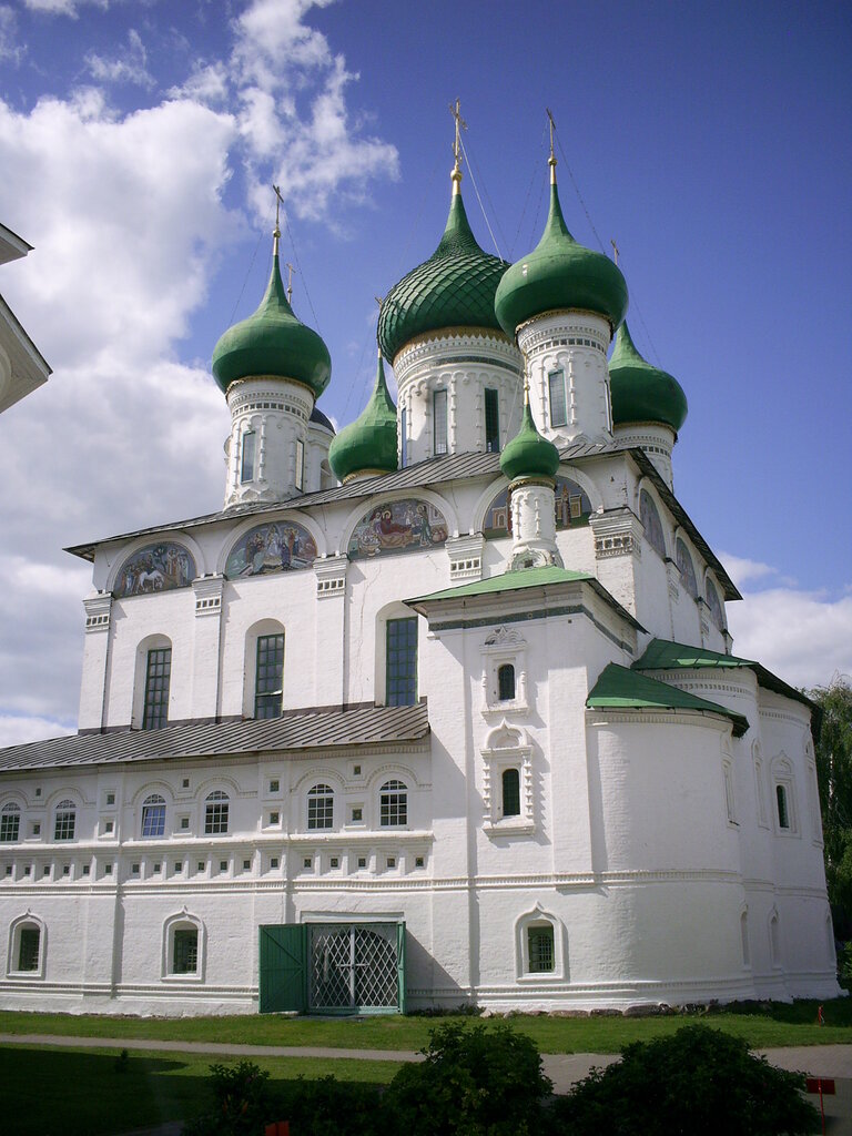 Церковь Николы мокрого с колокольней Ярославль