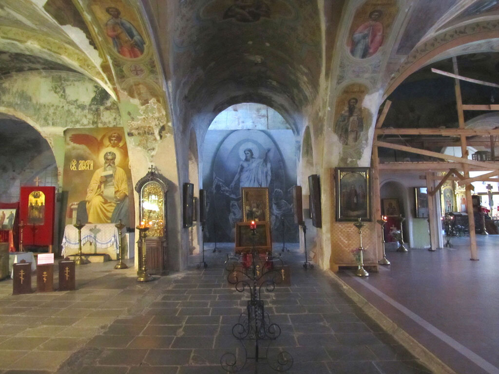 Храм Ирины
