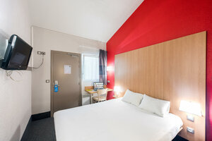 Гостиница B&b Hotel Brest Kergaradec Aéroport