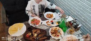 Taverna Kovcheg (Báıterek aýyly, Álmerek Abyz kóshesi, 13Г) ، مقهى