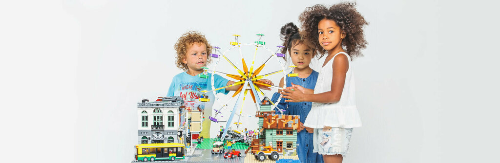 Playground Bricobilandia Dubai, Dubai, photo