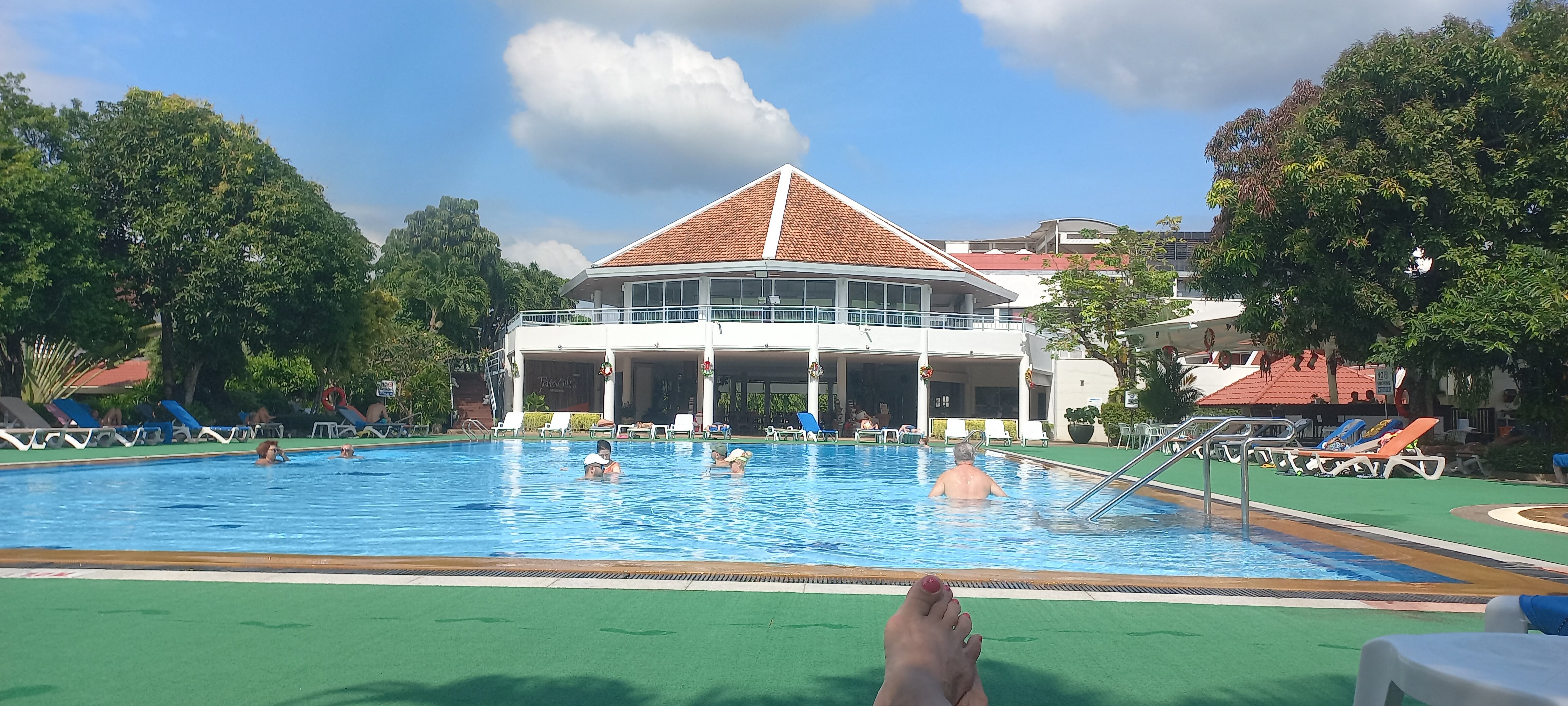 Фото Patong Resort