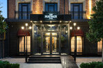 The Mayfair Pub (Geydar Aliyev koʻchasi, 150), restaurant