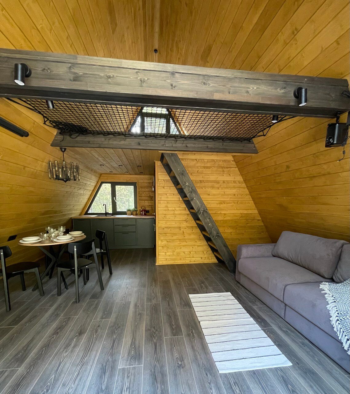 Фото Собер Глэмп