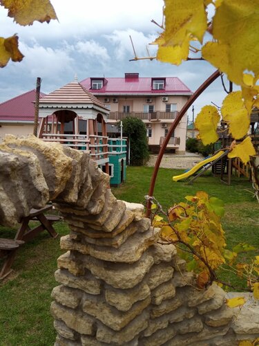 Гостевой дом на Виноградной в Кучугурах