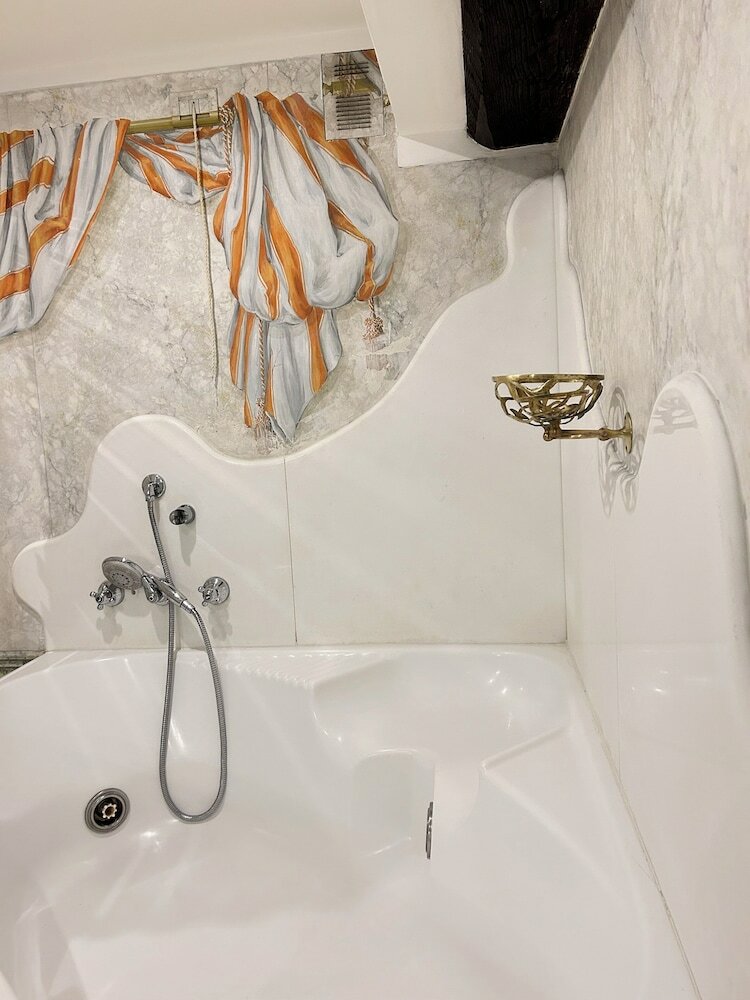 Фото VIA Margutta Spagna Luxury Apartment