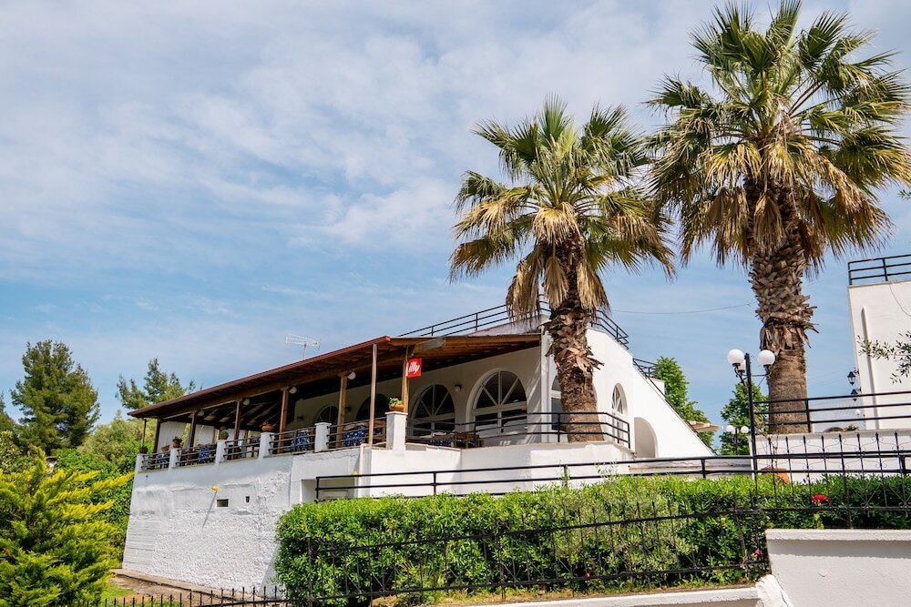 Фото Theo Bungalows Kriopigi