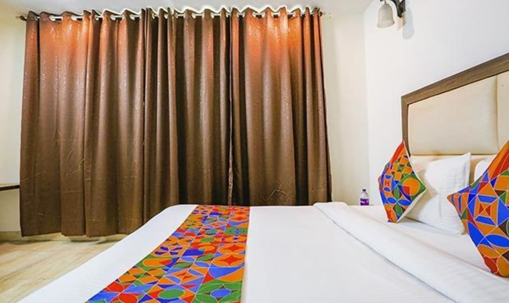 Фото Fabhotel The Grand Bella