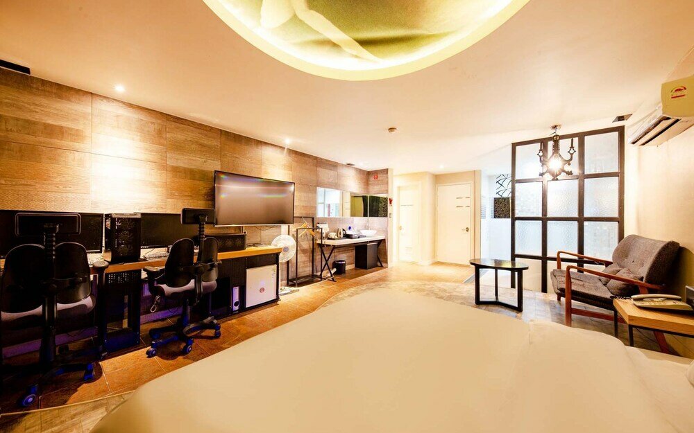 Фото Daejeon Yongjeon I