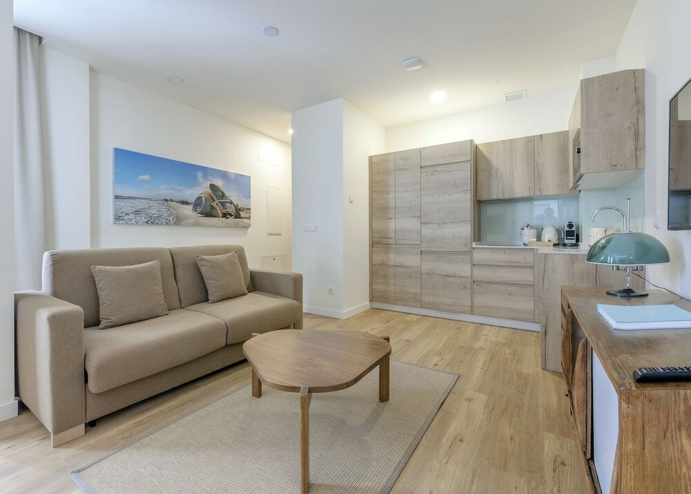 Фото Graffiti Suites El Museo