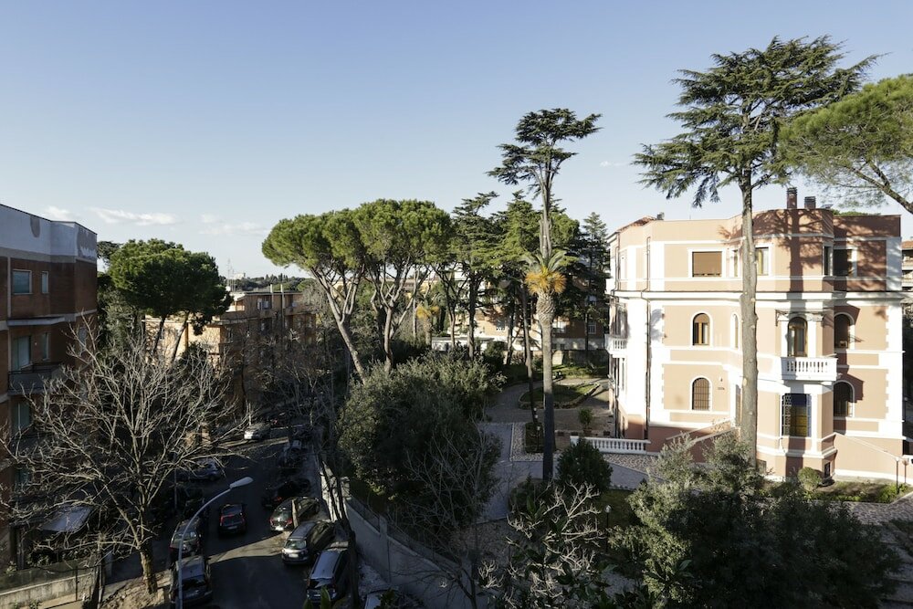 Фото Wonder Penthouse Attic