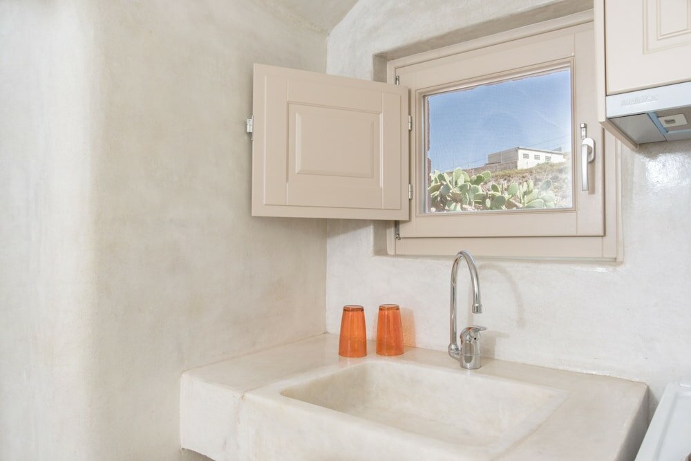 Фото Lagadi Suites by K&k