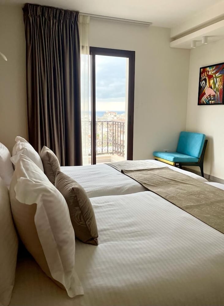 Фото Majestic Byblos Grand Hotel