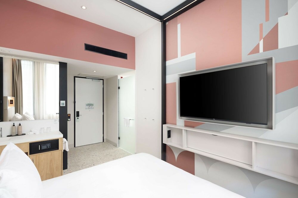 Фото Motto by Hilton Rotterdam Blaak