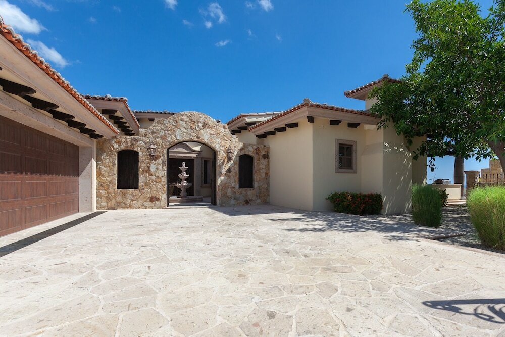 Фото Villa Delmar Exquisite Villa w Views