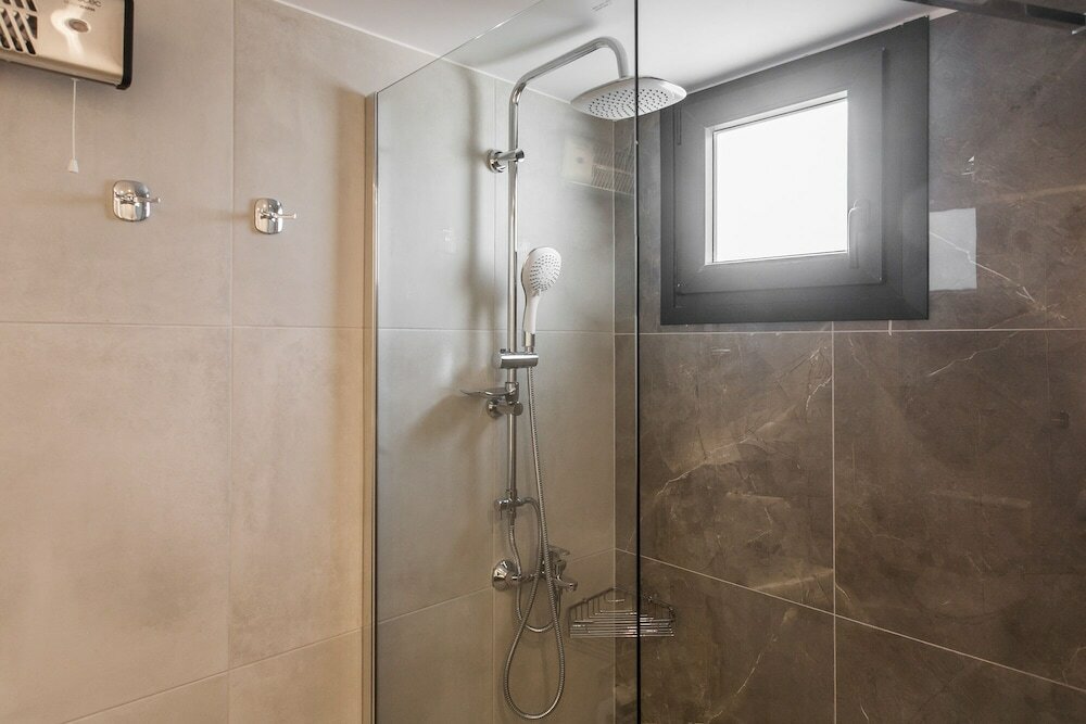 Фото Wyz Piraeus