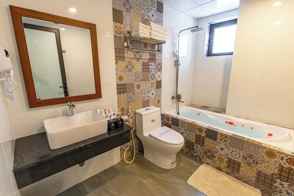 Фото Jade Scene Hotel