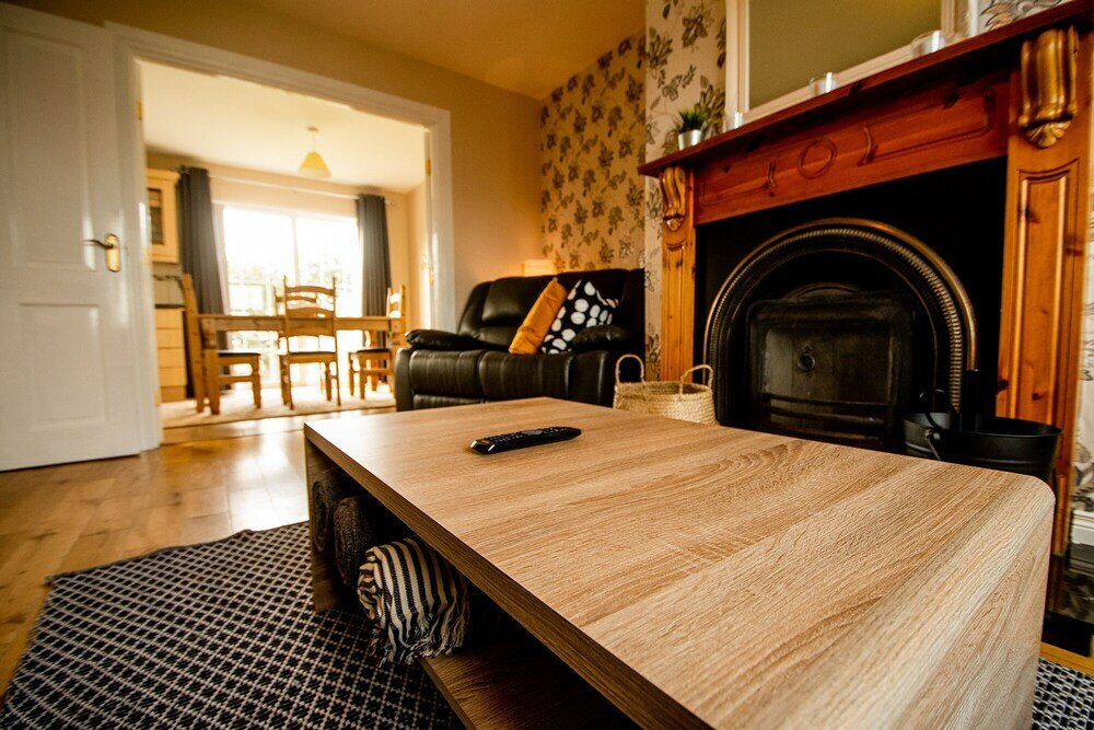 Фото Modern Central Three Bedroom House