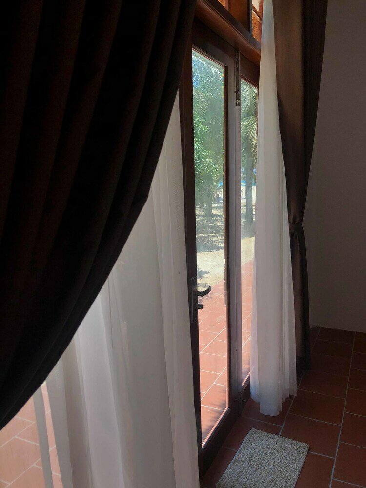 Фото Ocean Beach Hostel