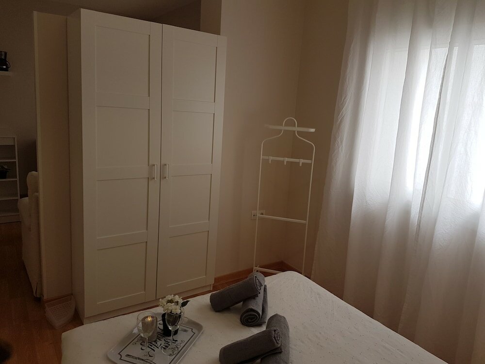 Фото HomeMalaga La Merced Studio