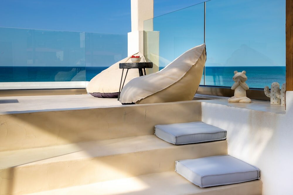 Фото Wave Suite by the Sea