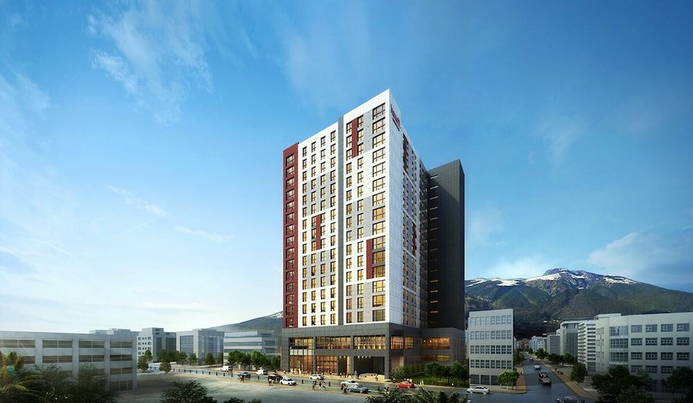 Фото отеля 1