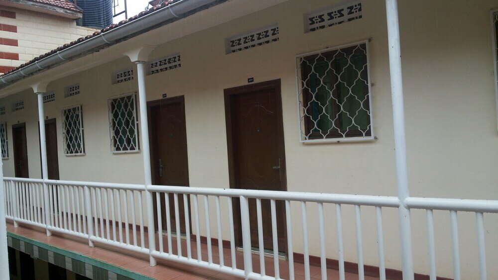 Фото Leosim Hotel Nebbi