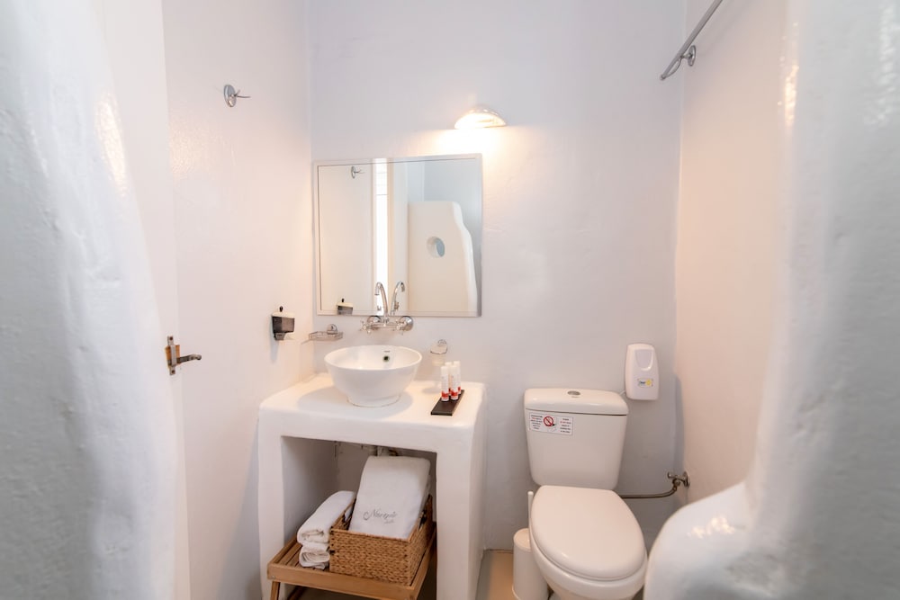 Фото Ninemia Suites & Open air SPA