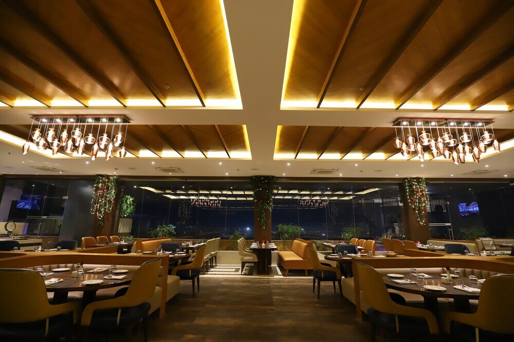 Фото The Pristine Hotel Kanpur