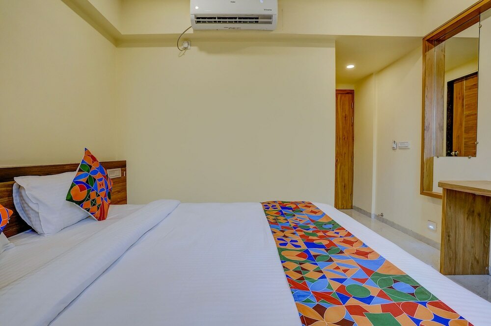 Фото Fabhotel Crystal Homes