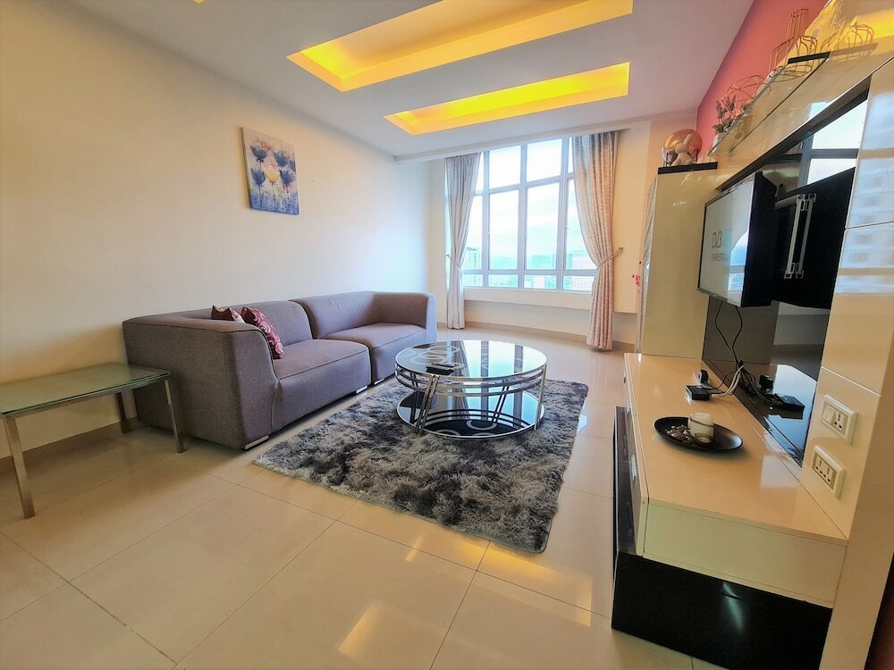 Фото Duta Hotel & Residence by Sarahs Lodge