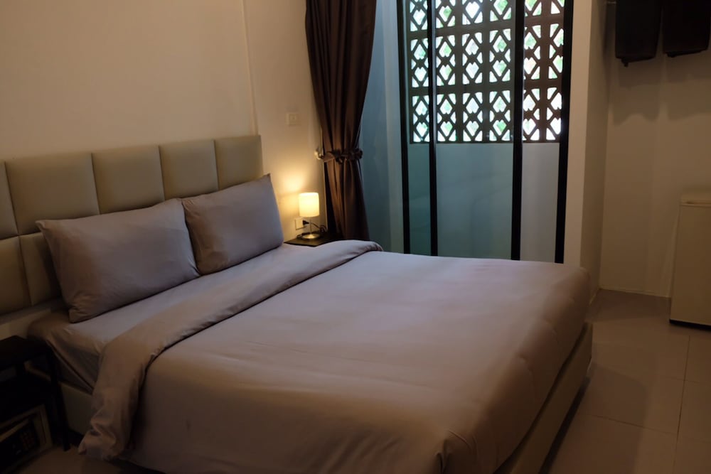 Фото Minimal House Patong - Adults Only