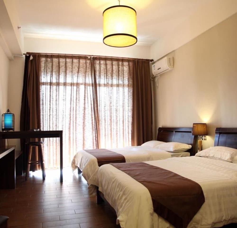 Фото V-hotel Boutique Hotel