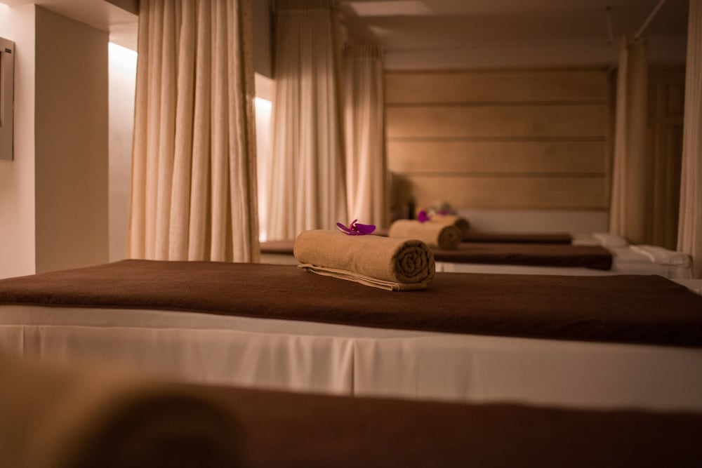 Фото Maison D' Hanoi Hotel