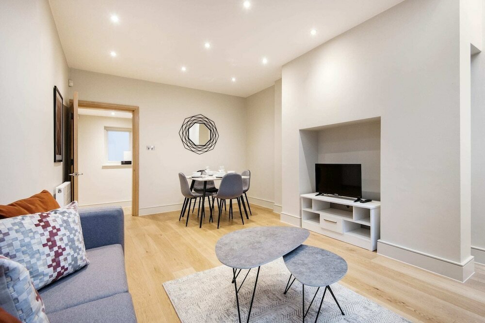 Фото Belgravia 1 Bed Stylish Apartment