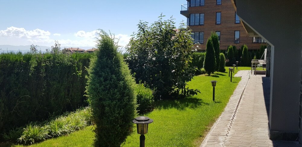 Фото Cornelia Deluxe Residence