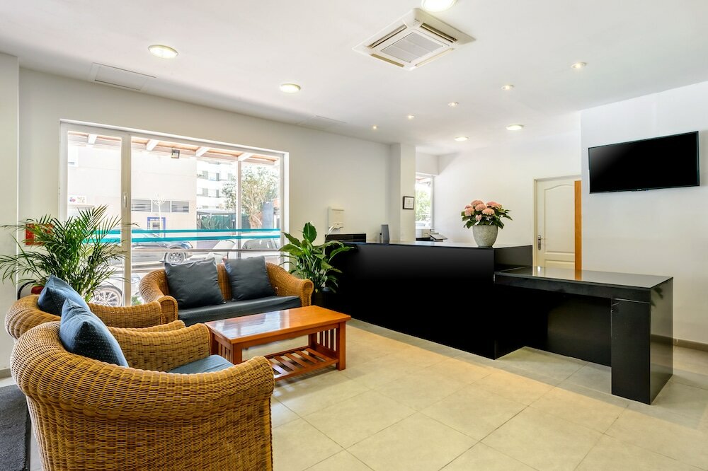 Фото Apartamentos Vibra Caleta - Adults Only