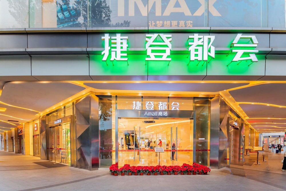 Фото Cloudy International Apartment