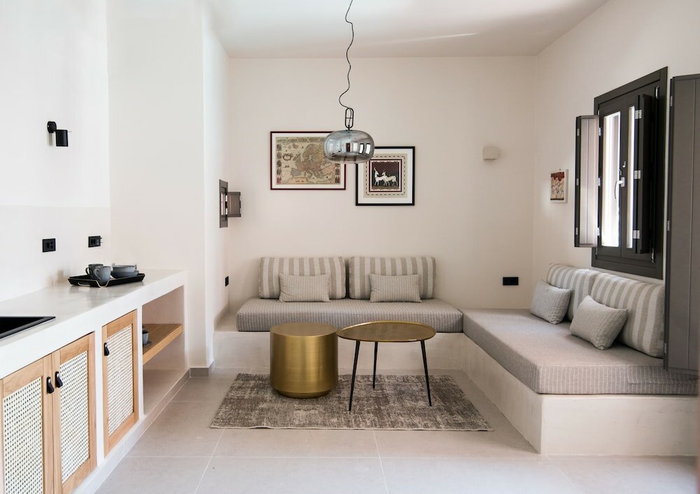 Фото Terra Nera Suites Santorini