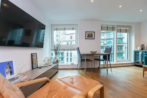 Stylish 1bd High Rise Flat - Vauxhall