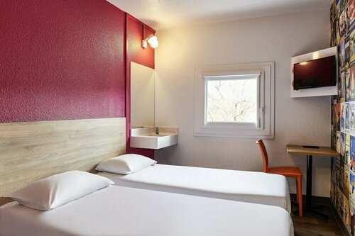 Гостиница HotelF1 Thonon Les Bains Est в Тонон-ле-Бене
