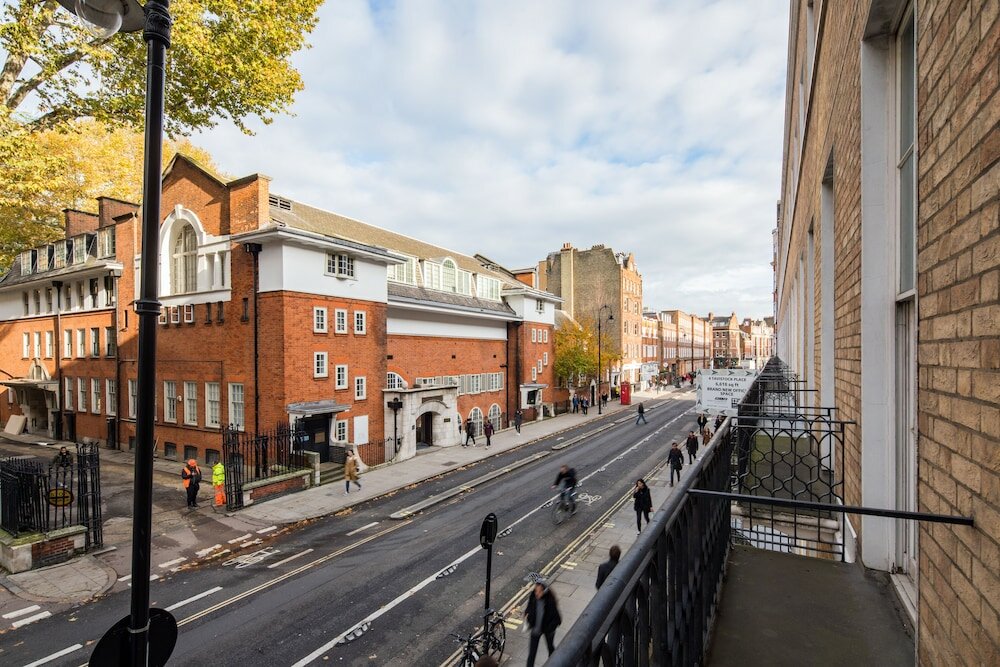 Фото Tavistock Place Apartments